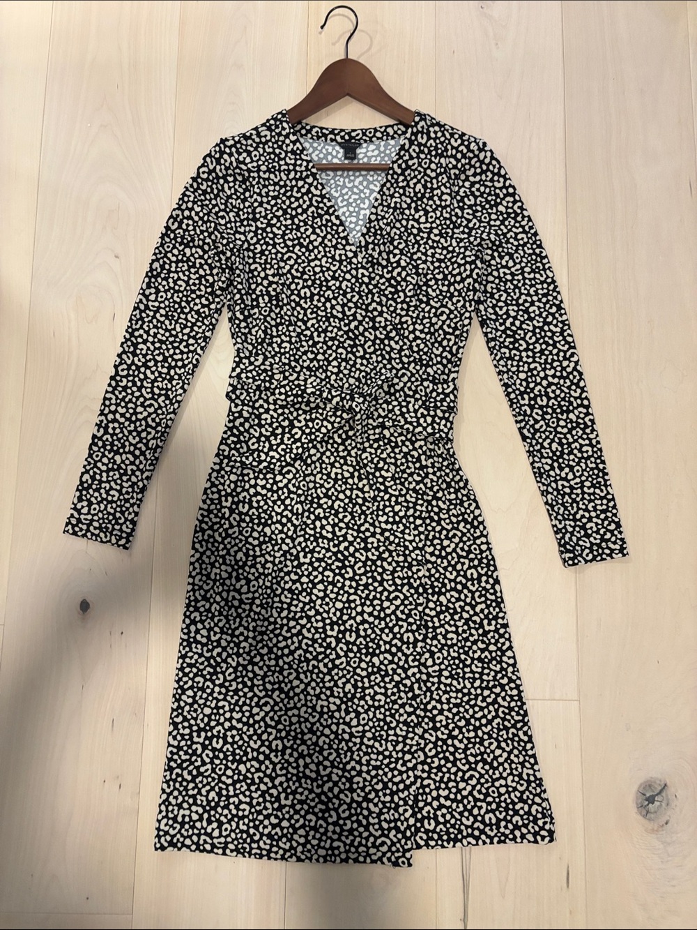 Ann Taylor Black & White Leopard Wrap Dress - Women's Size 4